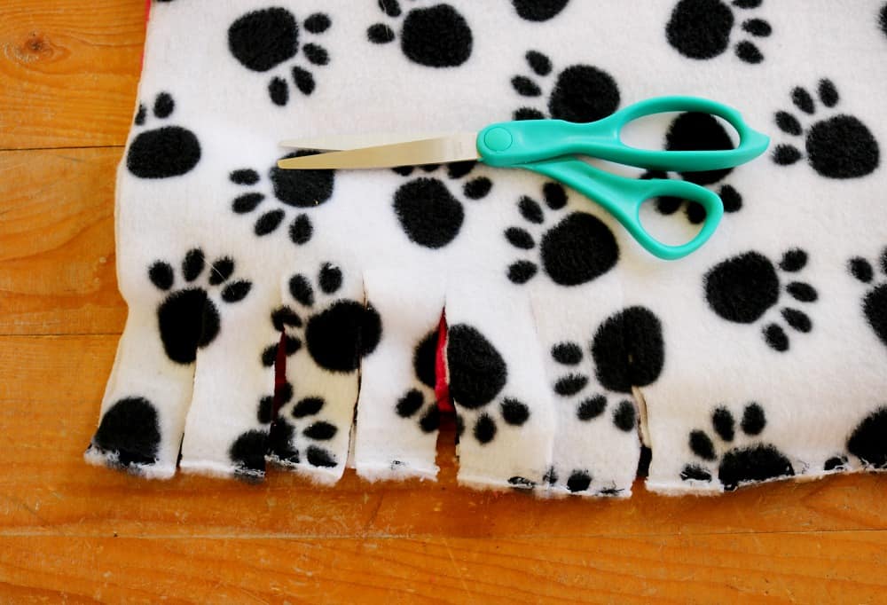 DIY No Sew Dog Bed