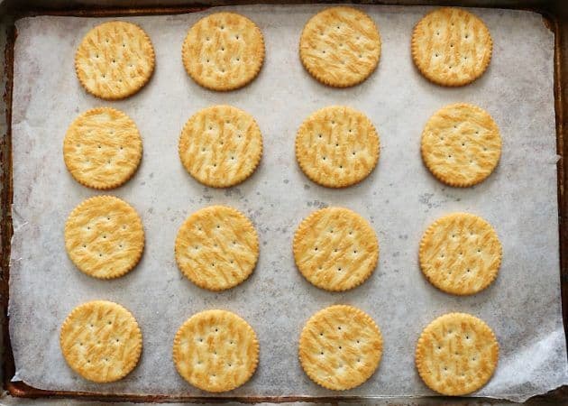 Ritz Cracker Recipes, EASY Caramel & Chocolate Sandwiches