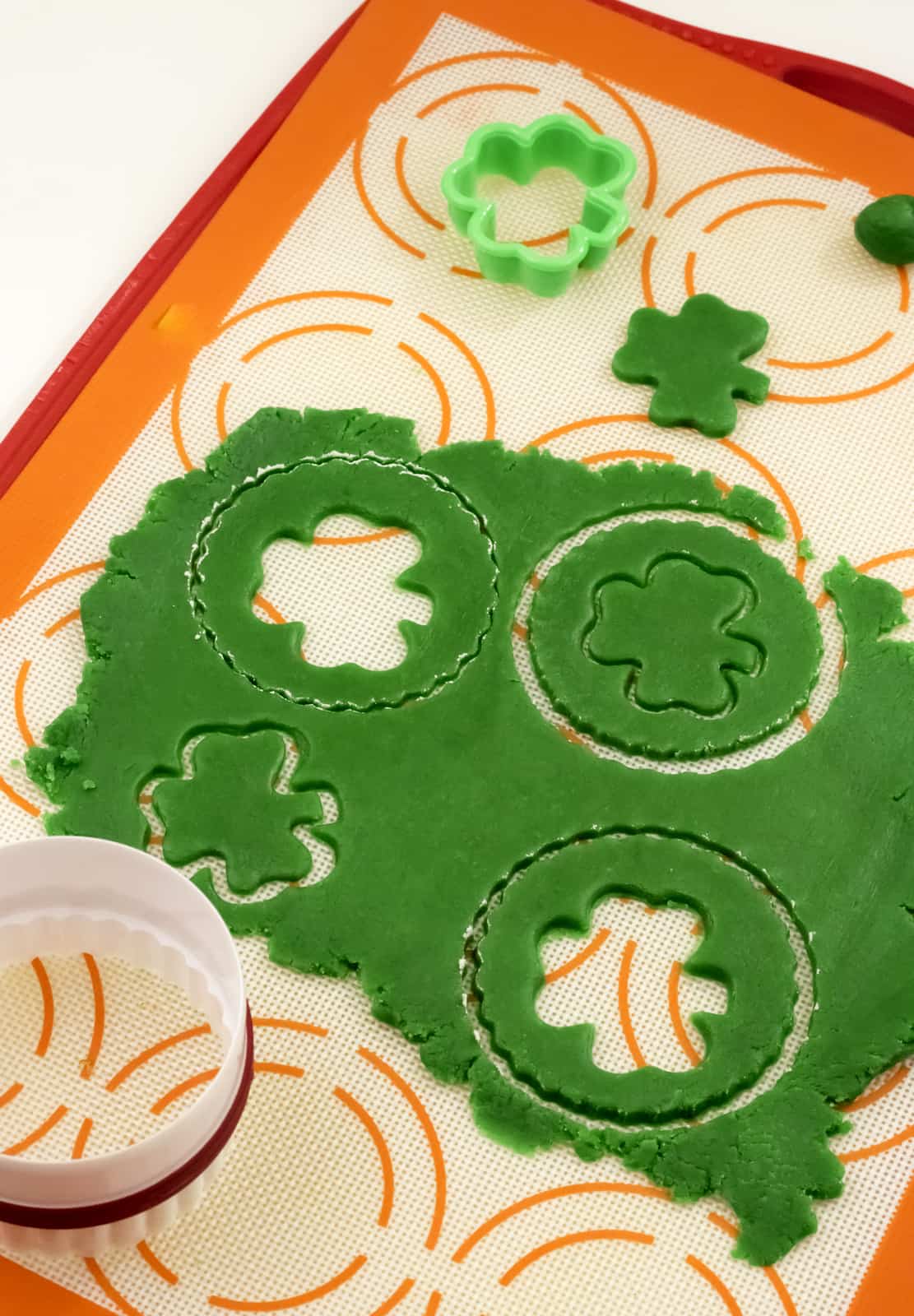 st.patrick's day shamrock cookies