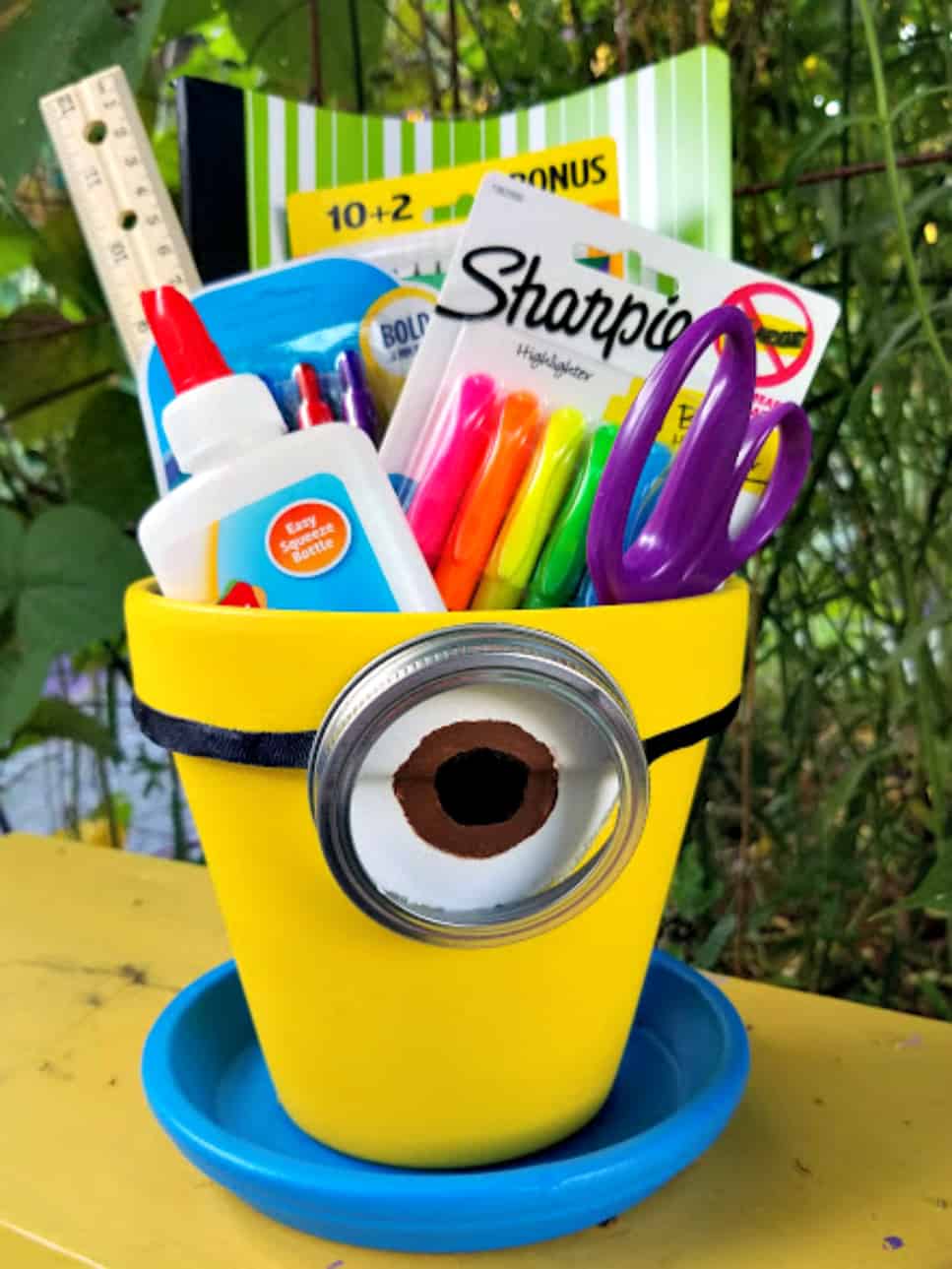 minions craft for kids back to school.