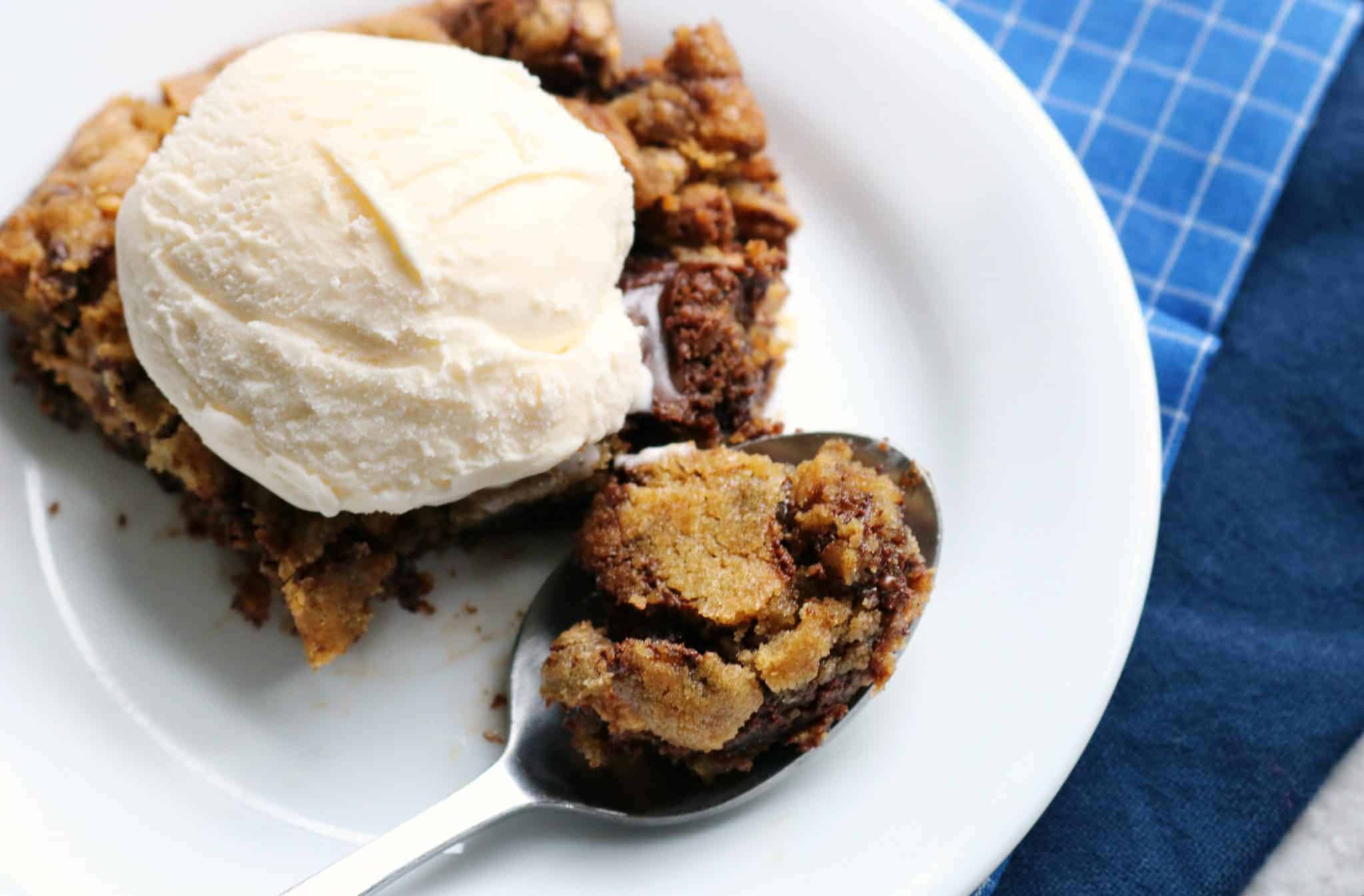 chocolate peanut butter skillet cookie