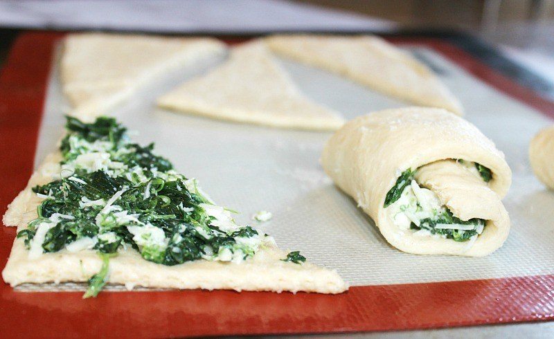 Spinach artichoke crescent rolls