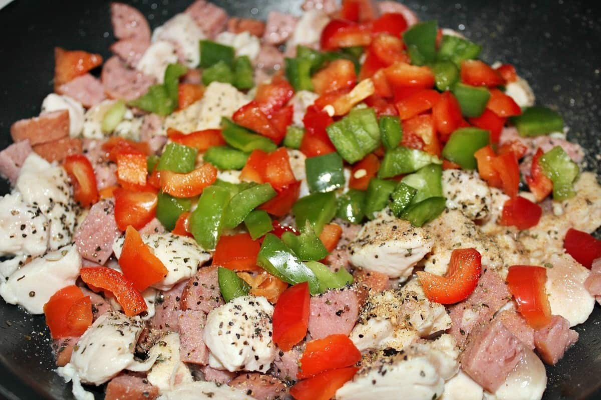 keto stuffed peppers mixture in skillet.