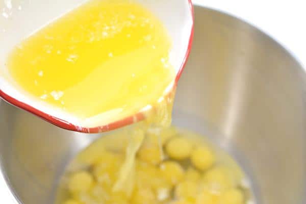 melted butter pouring.