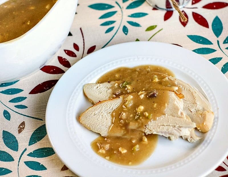 homemade mushroom onion turkey gravy 