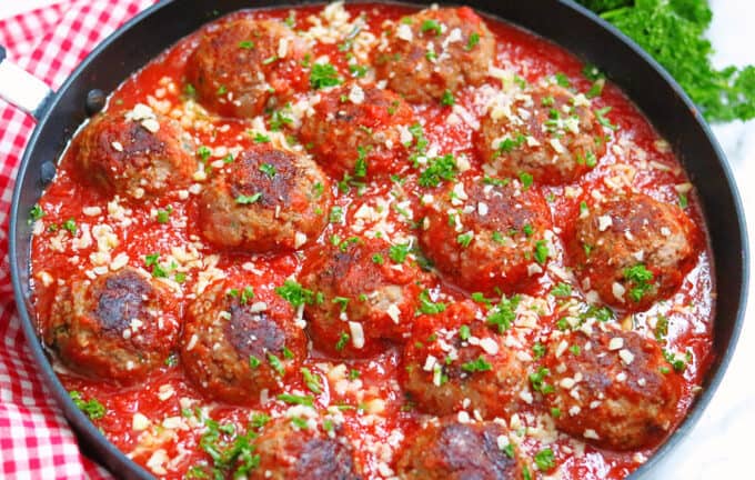 low carb ground beef italian metballs in skillet.