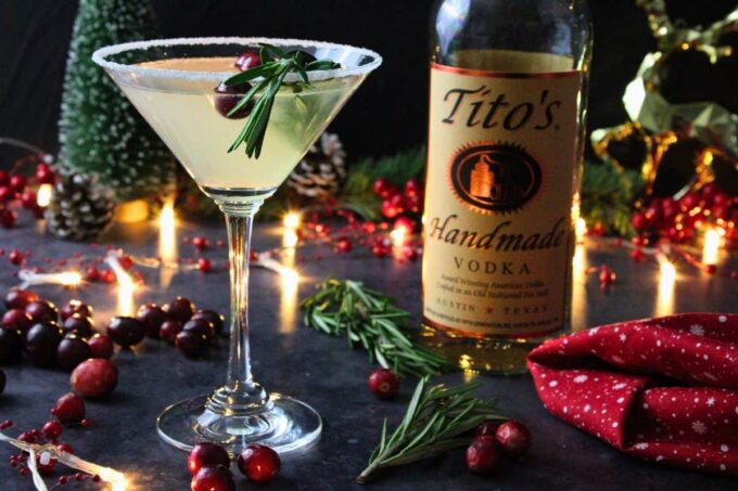 Roundup image for Thanksgiving/Christmas Drinks