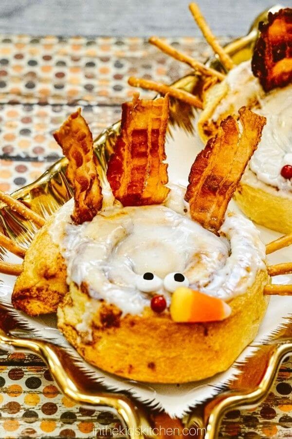 Roundup image for Thanksgiving/Christmas Desserts